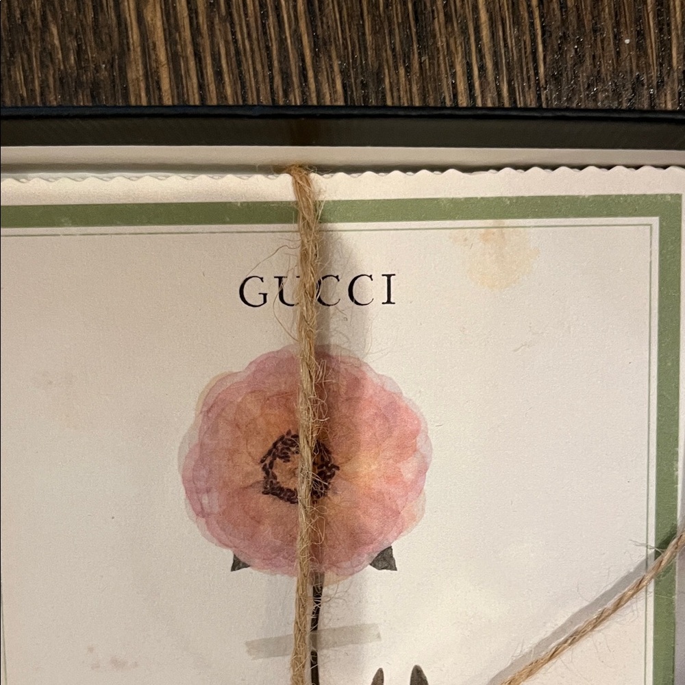 Gucci Floral Notecard Set with Pink and Green Accents - Picture 3 of 8